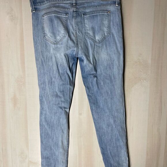 Wildfox Carmen low rise skinny distressed jeans, size 33 - Picture 6 of 14